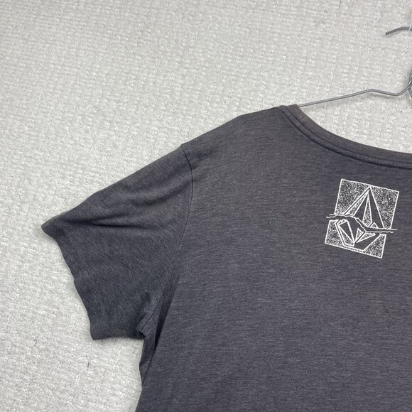 Y2K Volcom Stone Big Distressed Logo Skater Tee Adult Size L Modern Fit Read - Picture 16 of 16